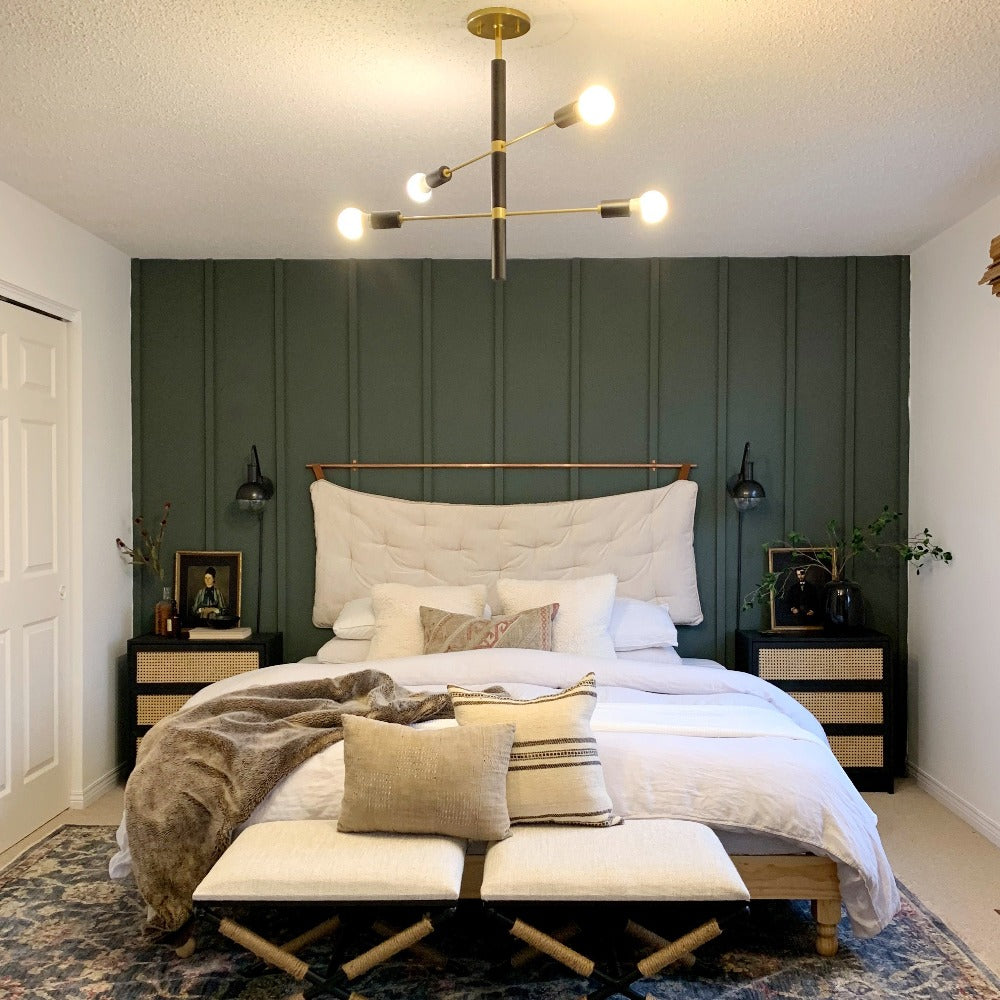 Hudson Valley Lighting Astrid Chandelier in Aged Brass